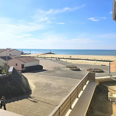 Apartment Front De Avec Balcon Vue Ocean ! *