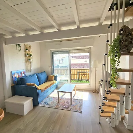Front De Avec Balcon Vue Ocean ! *